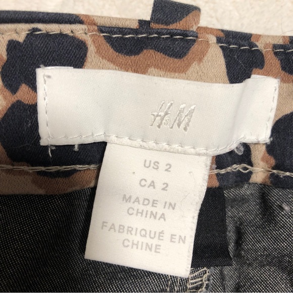 Leopard Print Pants, skinny leg, high waist, cropped | Size 2 - Picture 2 of 5